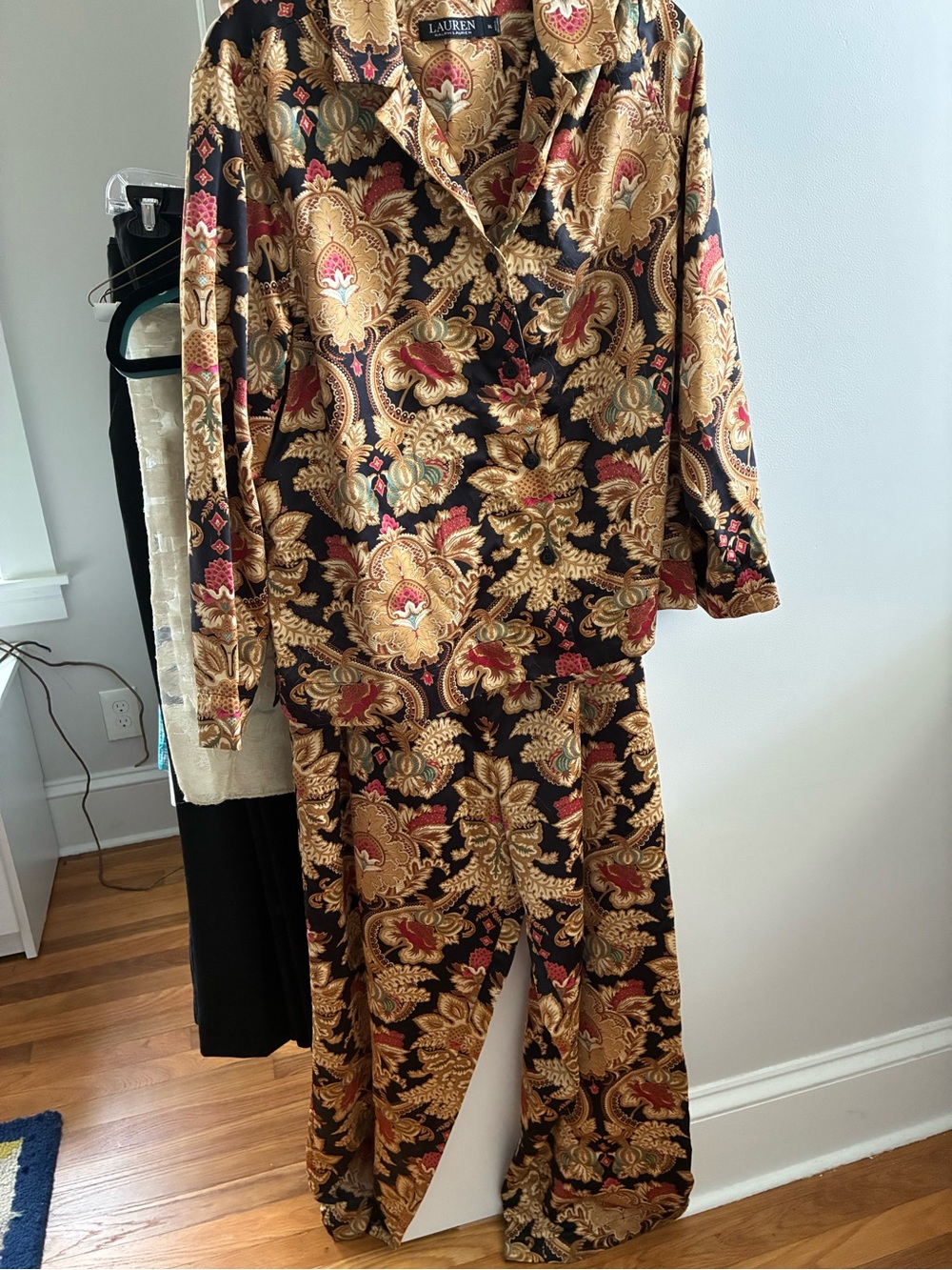 Ralph Lauren Black & Gold Paisley-Print Women's pajamas